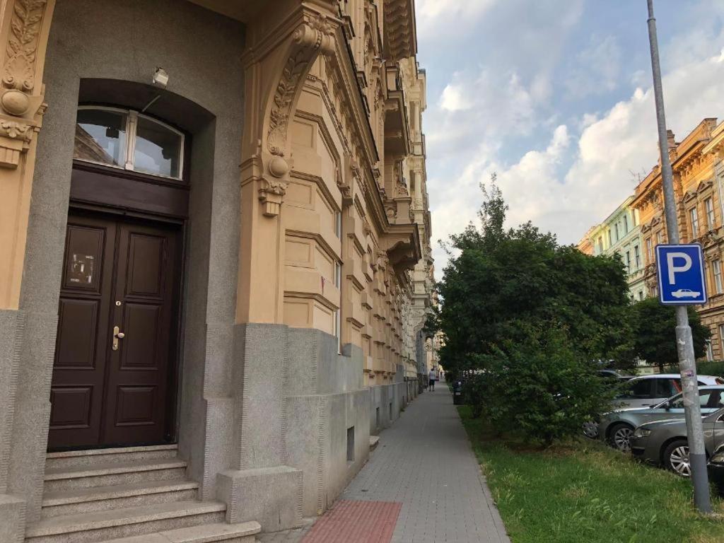 Apatrhostel Brno Exterior foto